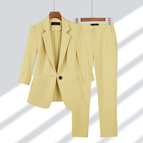 Eloida | Women's Set of Blazer and Trousers