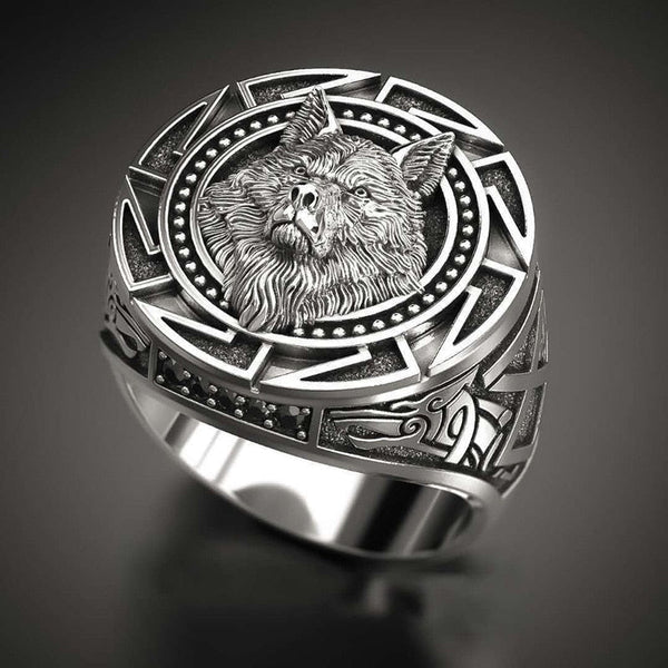 Guardian Wolf Ring – Stylish & Symbolic – Protects & Empowers the Wearer