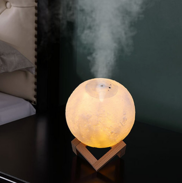 LunaGlow – Moon Lamp & Humidifier – Relaxing & Hydrating